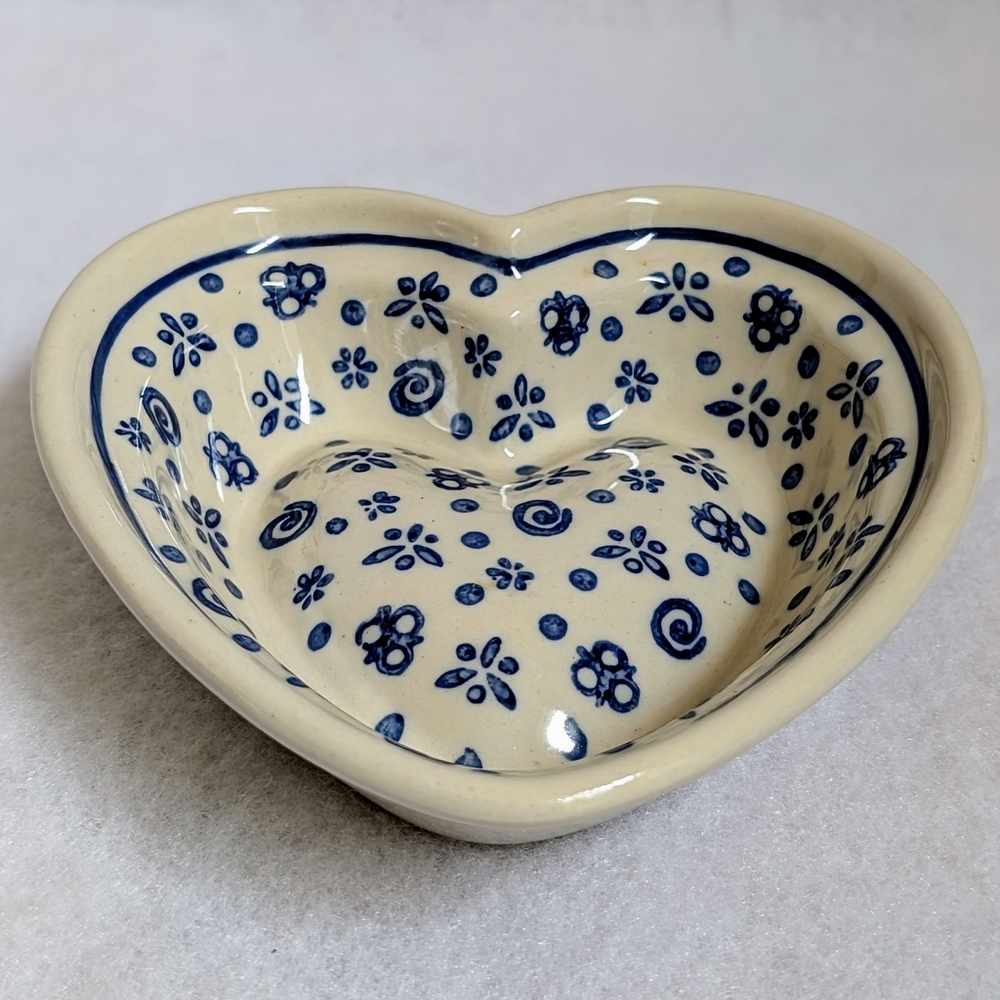 Polish Pottery Small Decorative Heart with Floral & Spiral Design